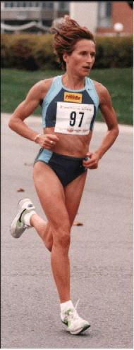 Lucy Smith racing in Toronto, 1998